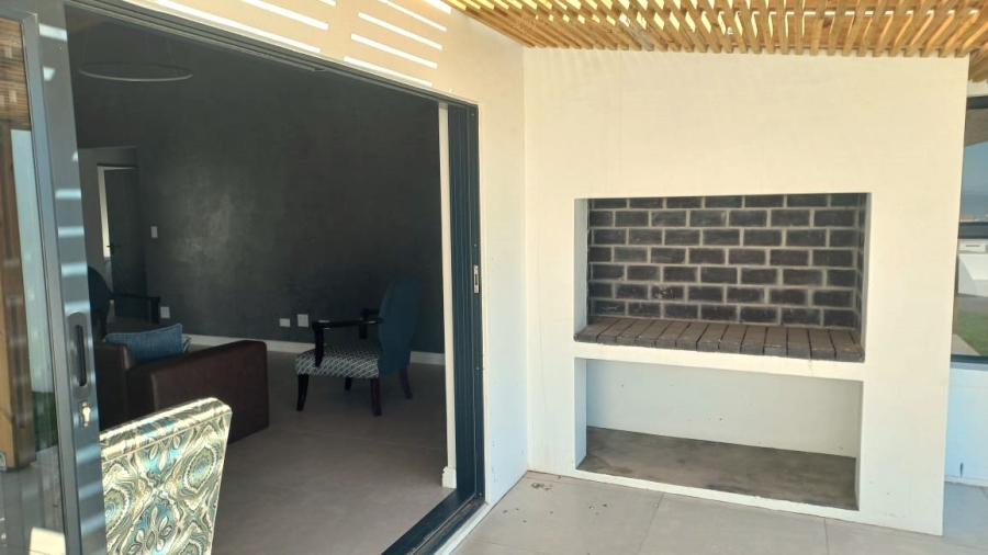 3 Bedroom Property for Sale in Steenbergs Cove Western Cape